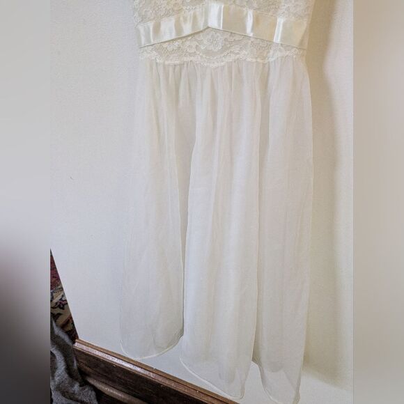 Vintage 1950s 60s Vanity Fair Elegant Cream Lace Slip Nightgown S Small 32 - Picture 3 of 12
